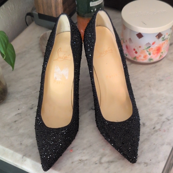 Elegant Black Stiletto Heels - Picture 6 of 13